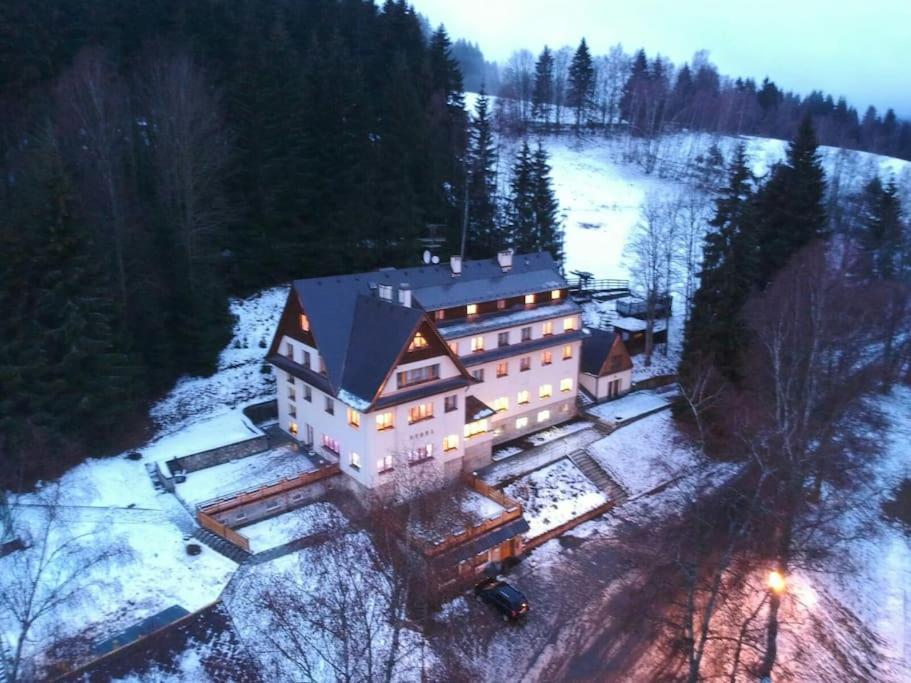 Srni- Cerveny Byt/ Dvojdomek U Vydra