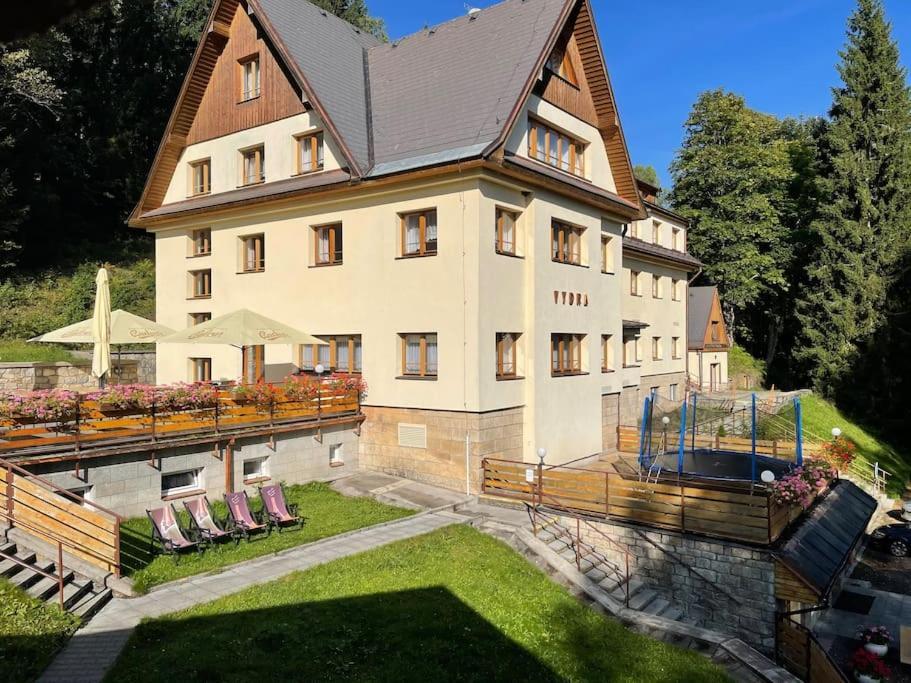 Srni- Cerveny Byt/ Dvojdomek U Vydra Appartement Srní